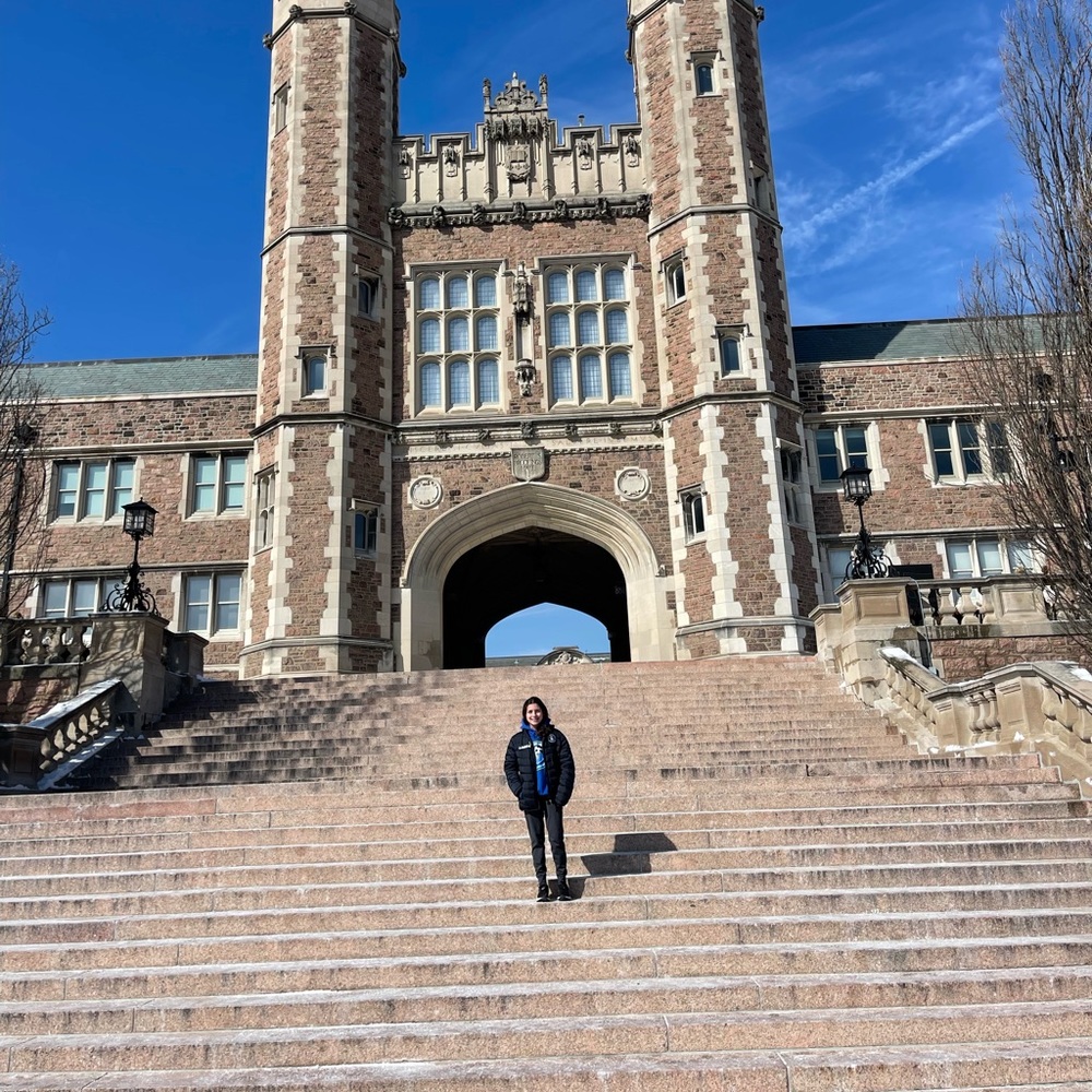 Meet your Posher, Clclaudia